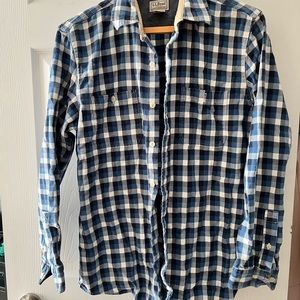 Like New LL Bean Shirt. Size Medium. Blue check. Men’s.